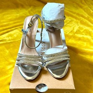 Call It Spring Women’s Silver Kayana Size 7.5 Sandals